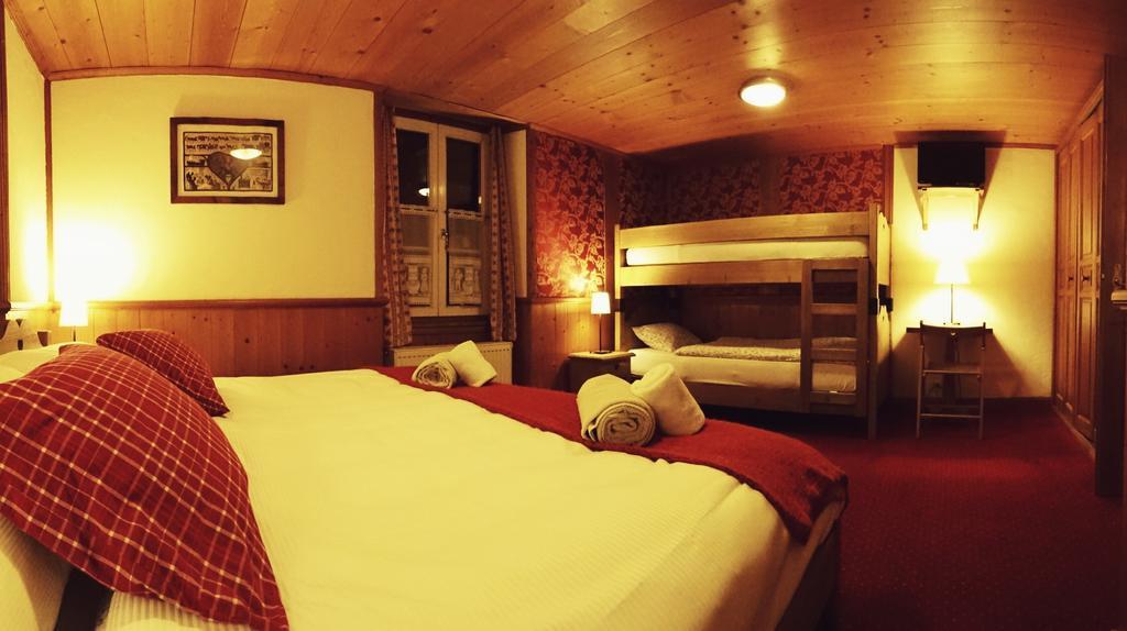 Family B&B Le Vieux Chalet ชาโต-เด ห้อง รูปภาพ